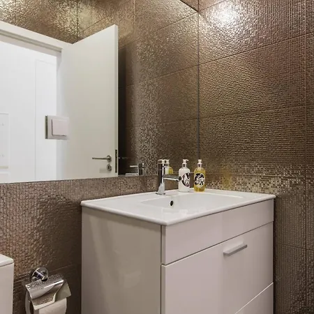 100 A - Casa Chiado-charming Lisbon