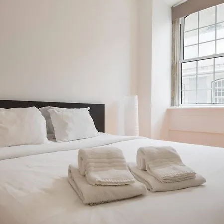 Flat By Pink St Apartamento