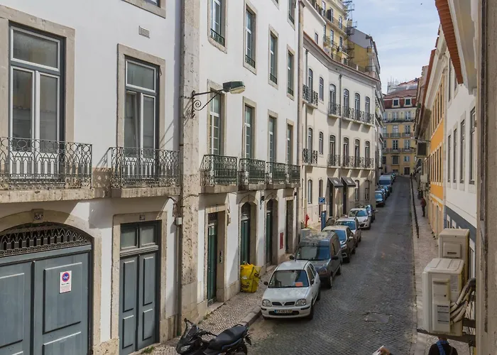 Apartment Flat By Pink St Lisbon