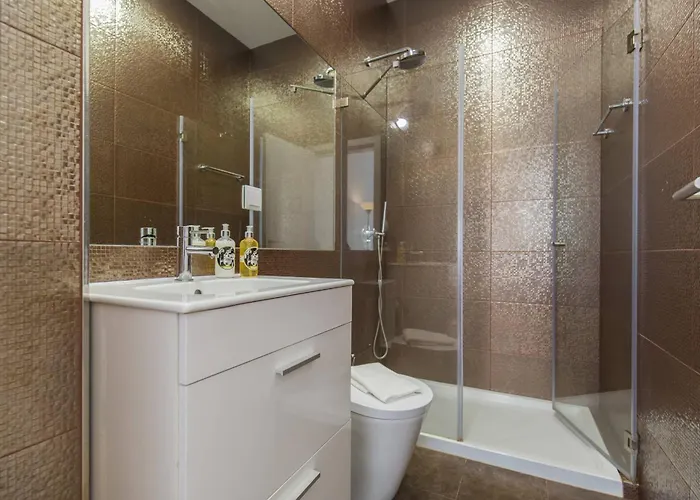 Apartment Flat By Pink St Lisbon