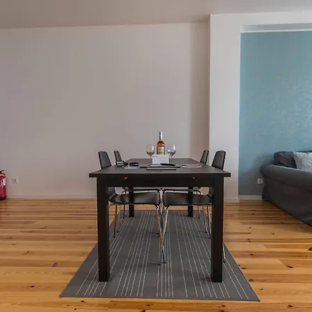 Flat By Pink St Lisbona