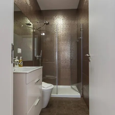 Flat By Pink St Lisbona